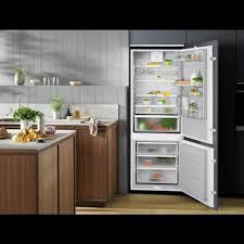 Beko BCNE400E40SN Εντοιχιζόμενος Ψυγειοκαταψύκτης 70cm