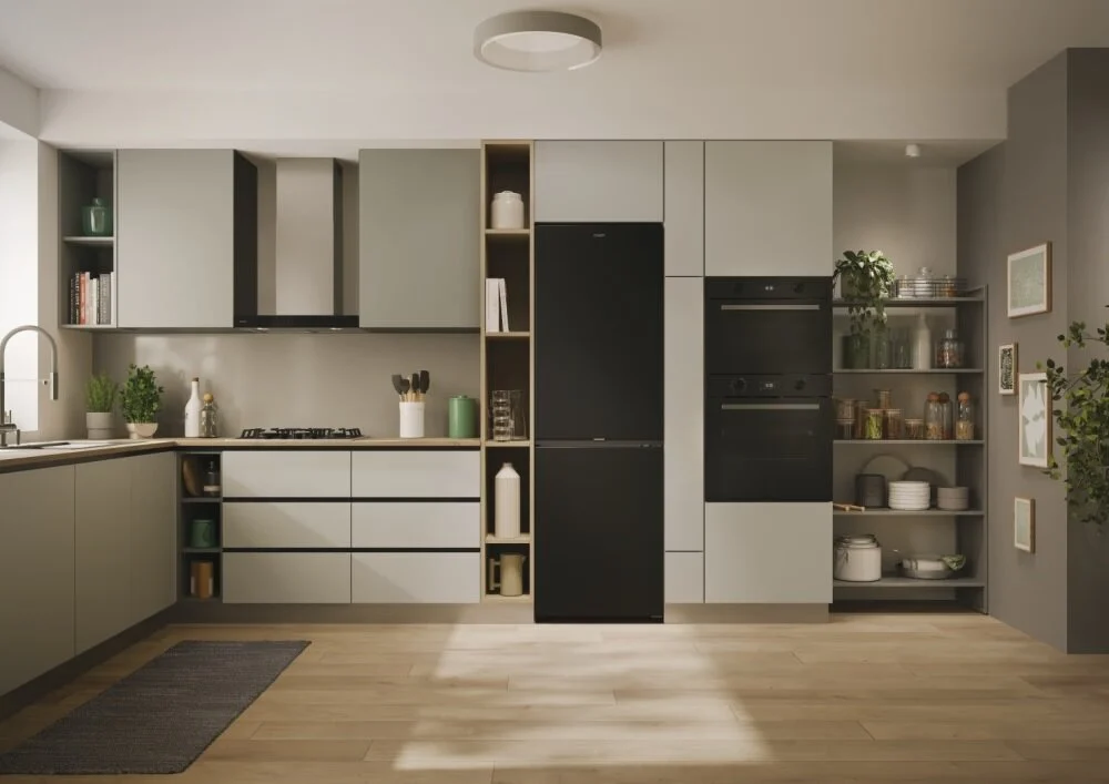 Candy CNCQ2T618EB Refrigerator Black