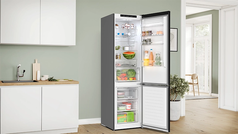 Bosch KGN392XCF Refrigerator Freezer 2