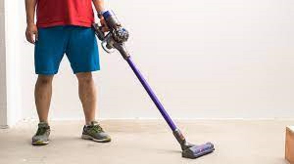 DYSON V8 Animal Vacuum Cleaner/Stick